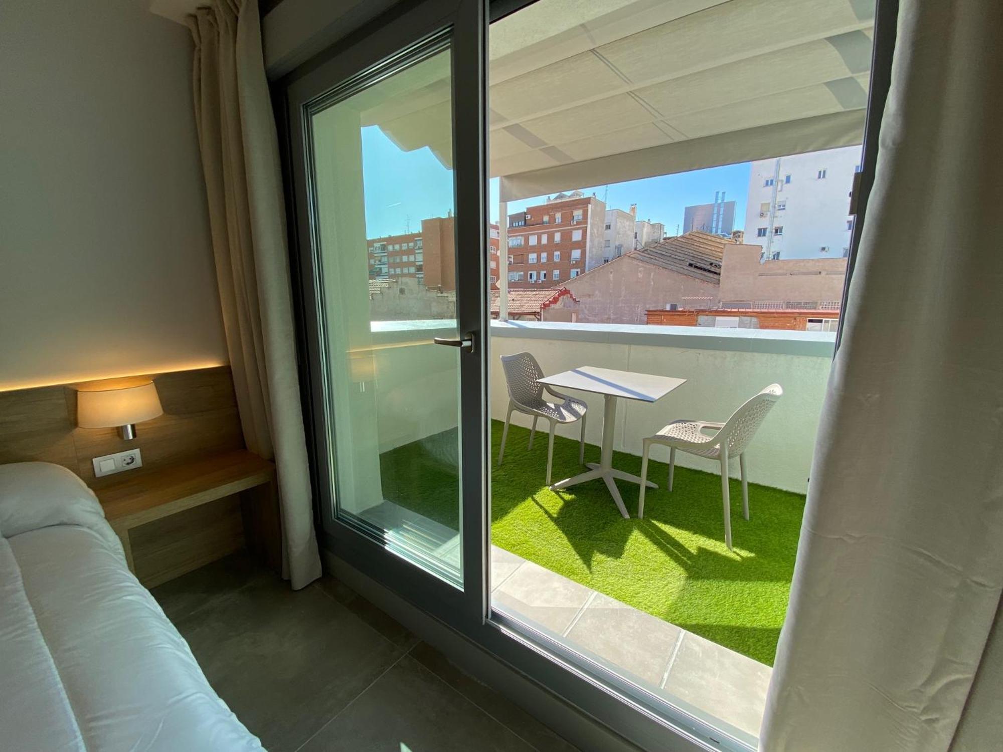 Serwell Suites Madrid Extérieur photo