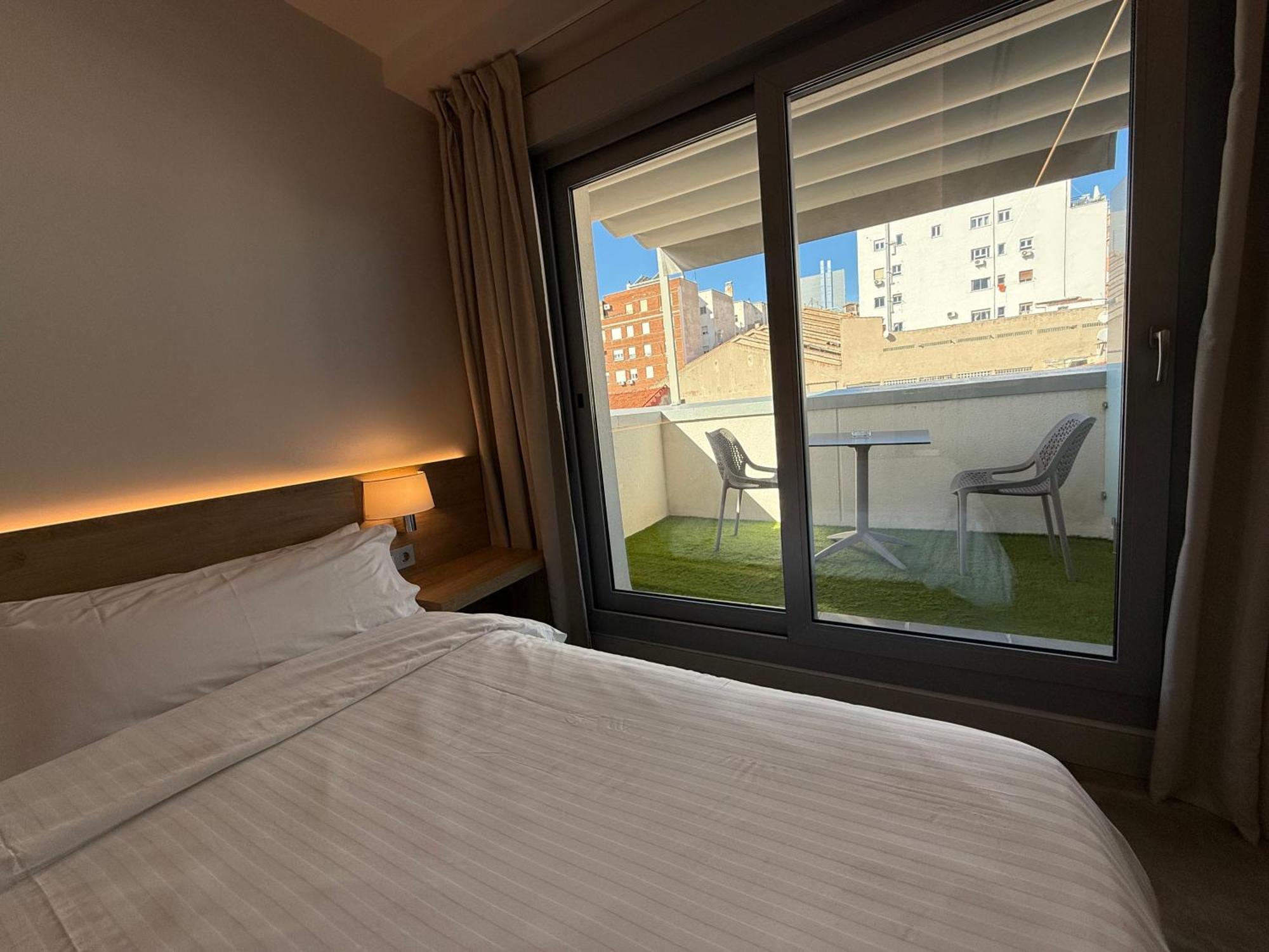 Serwell Suites Madrid Extérieur photo